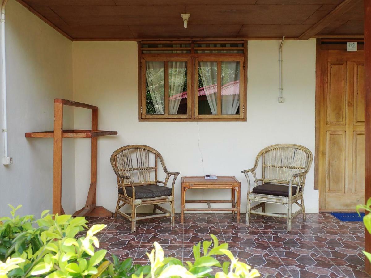 Two Fish Resort Lembeh Bitung Exterior photo